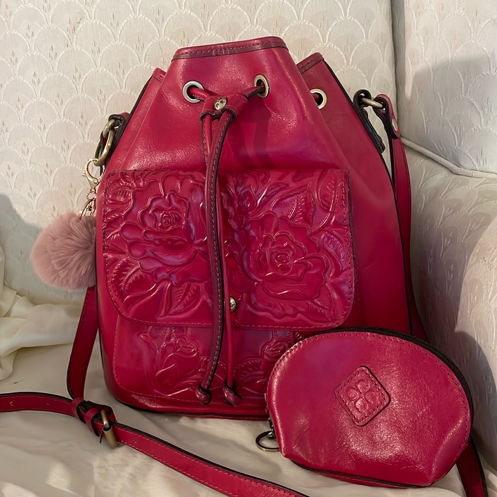 Patricia Nash Tooled Leather Sabina bucket & Change Purse - Like New